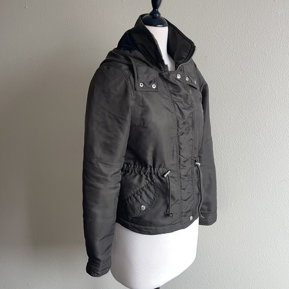 DIVIDED by H&M women’s olive drawstring waist jacket in size 4 - Picture 7 of 12
